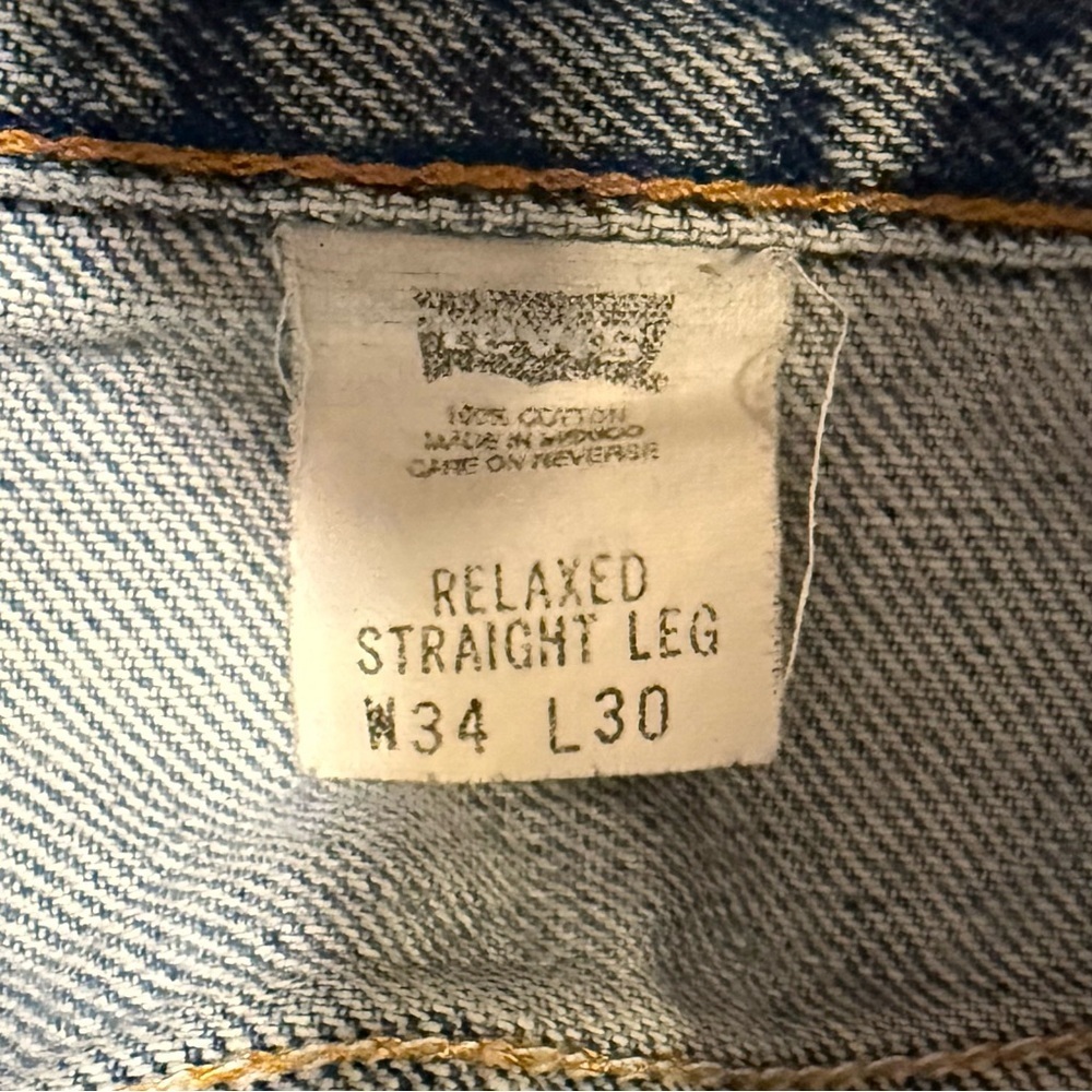 Vintage Levi Relaxed Straight Leg Jeans - Picture 4 of 4